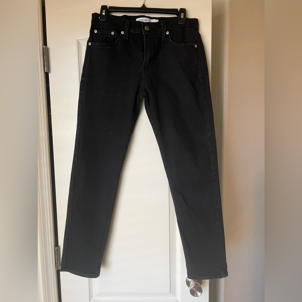 Signature Levi’s women’s jeans